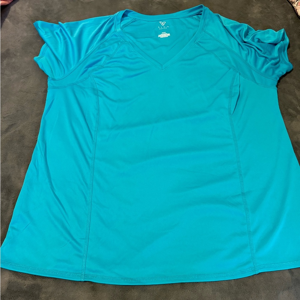 LIVI active top